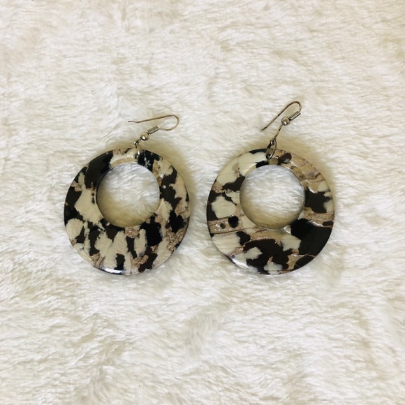 Marble Round hook earrings - Picture 1 of 5